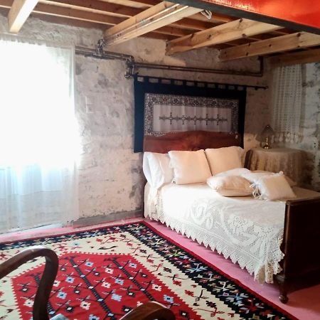 Alexadras Guesthouse Ampelochori Buitenkant foto