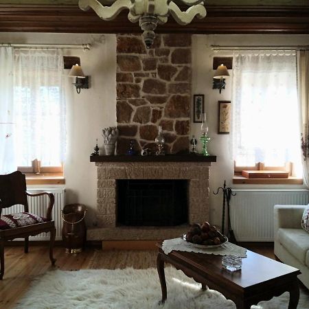 Alexadras Guesthouse Ampelochori Buitenkant foto