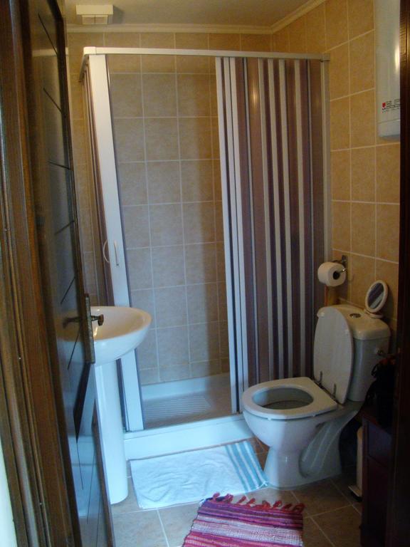 Alexadras Guesthouse Ampelochori Buitenkant foto